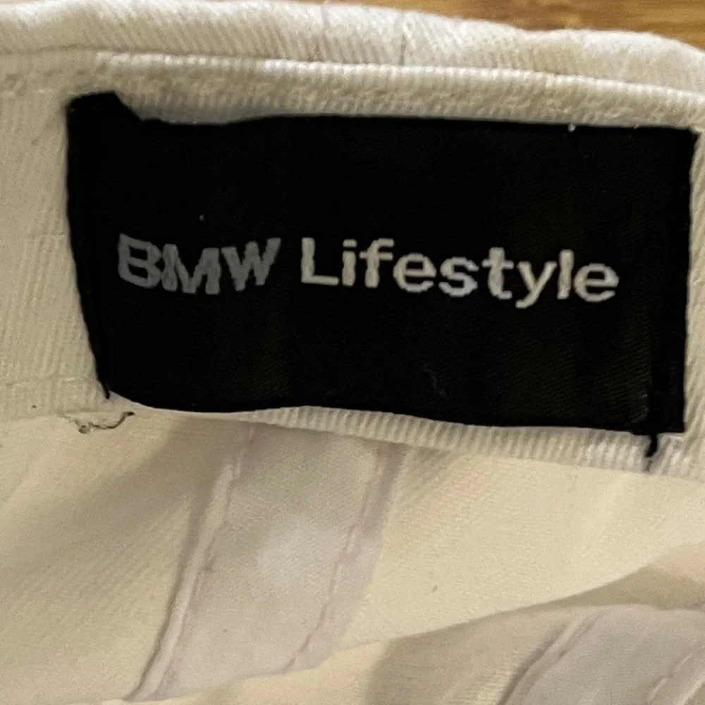 BMW Youth Cap in White with Pink Trim & BMW Insignia